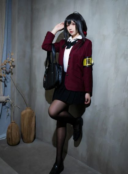 电摩车女