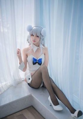 小雪被老外黑人撑破了视频